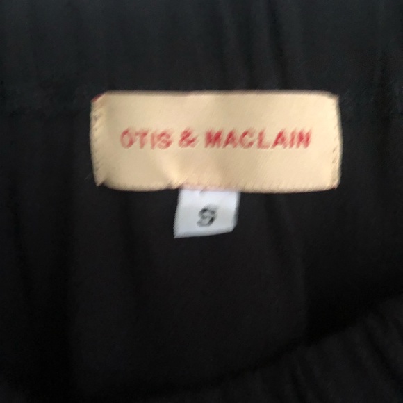 Otis & Maclain off the shoulder top - Picture 5 of 5